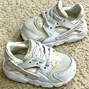 Nike Huarache Run White Toddler Size 4C